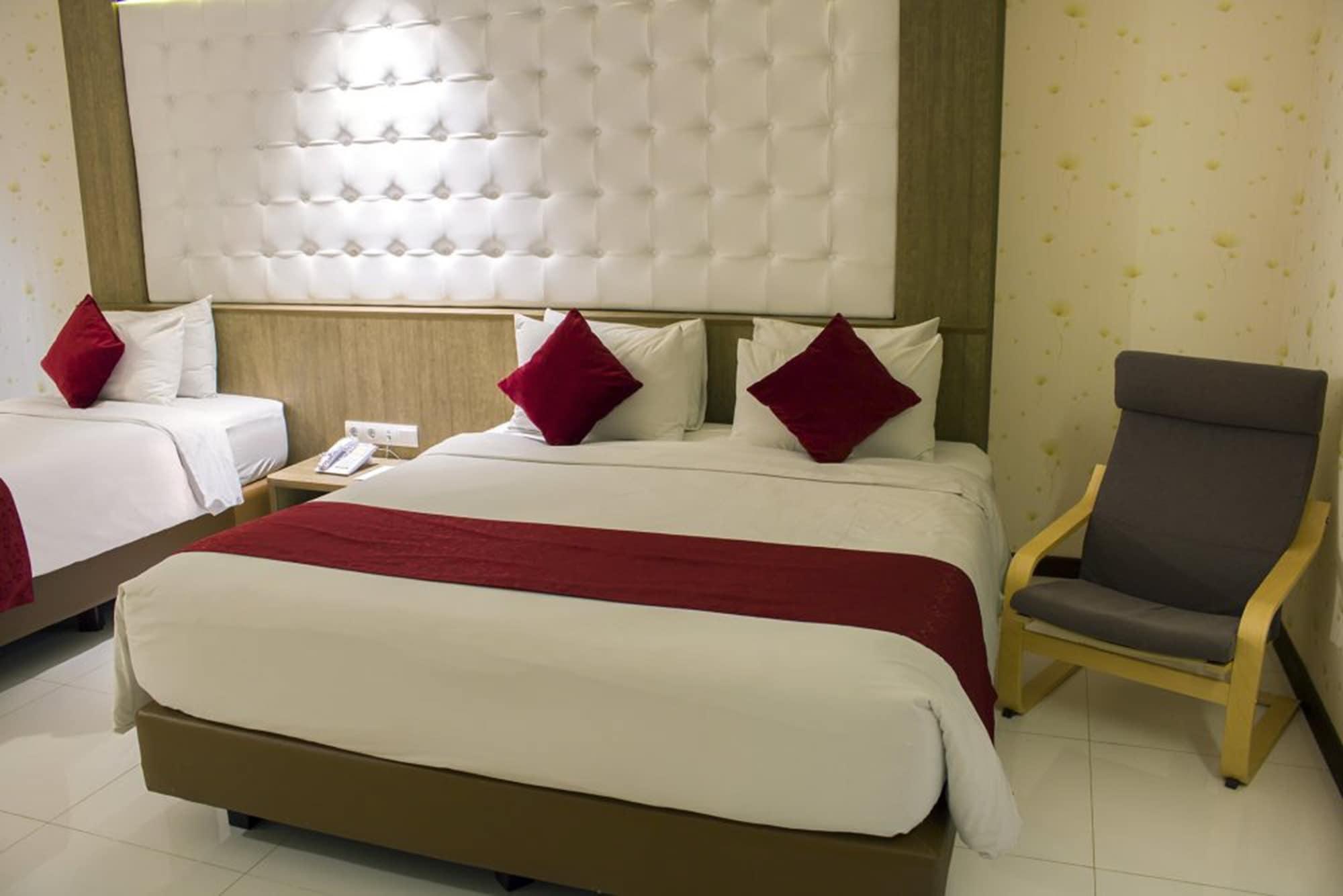 West Point Hotel Бандунг Екстериор снимка