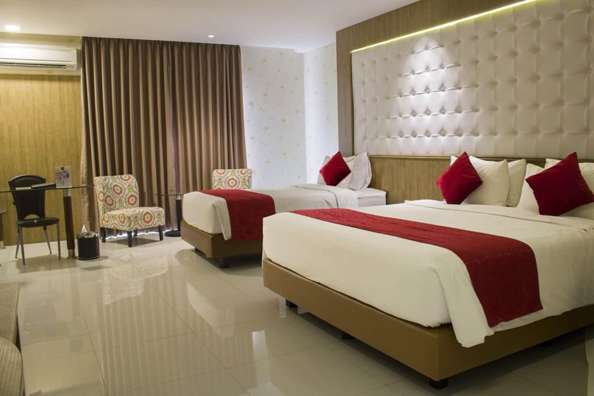 West Point Hotel Бандунг Екстериор снимка