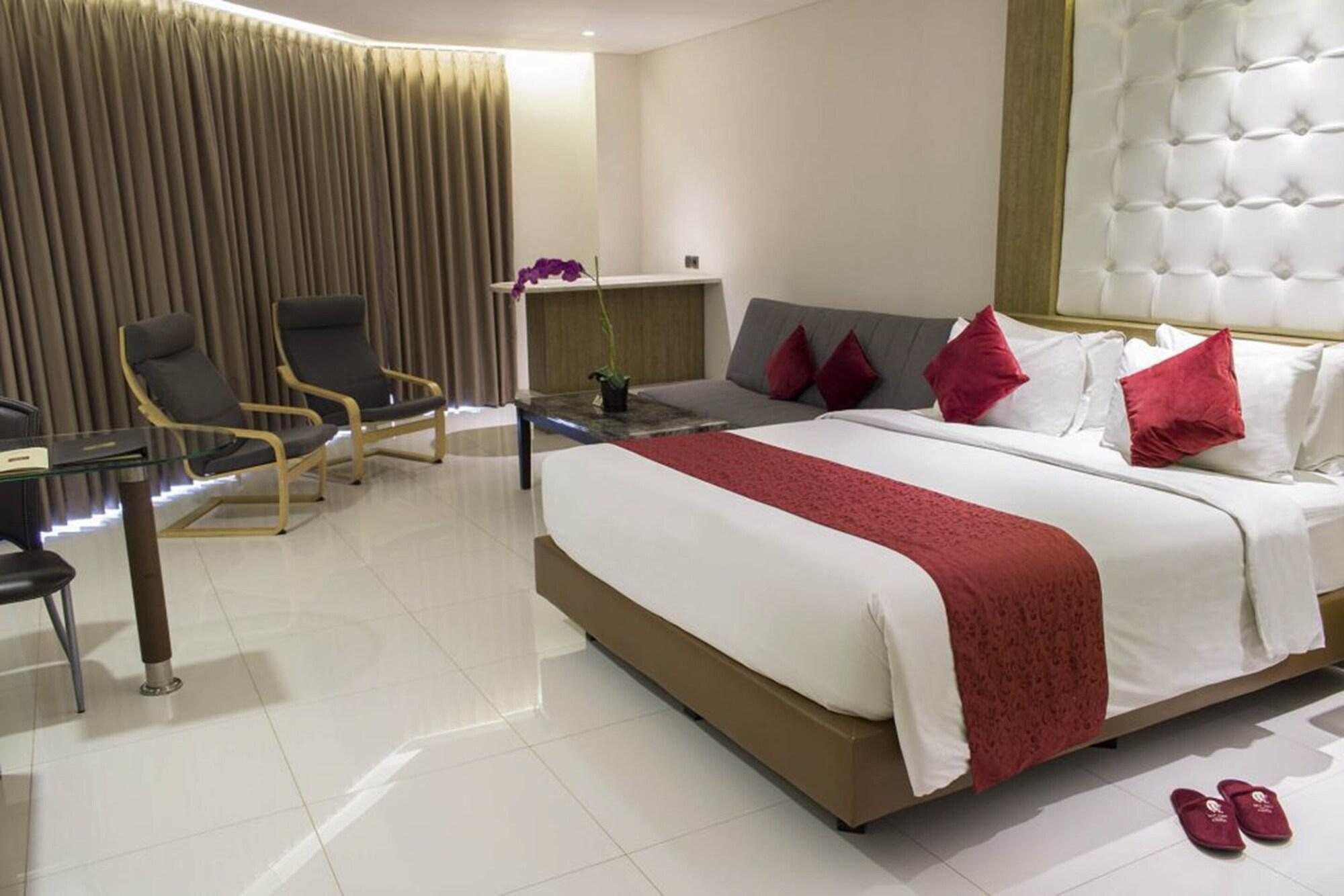 West Point Hotel Бандунг Екстериор снимка