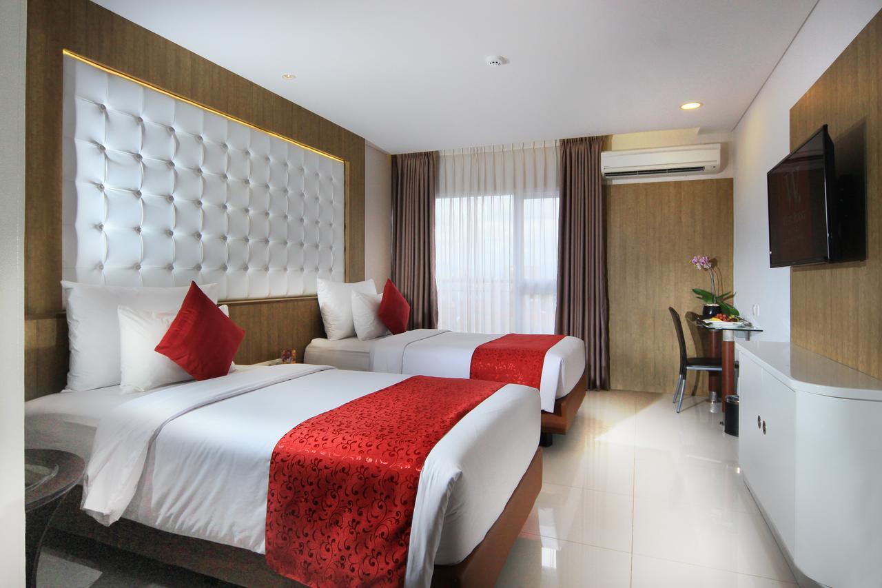 West Point Hotel Бандунг Екстериор снимка