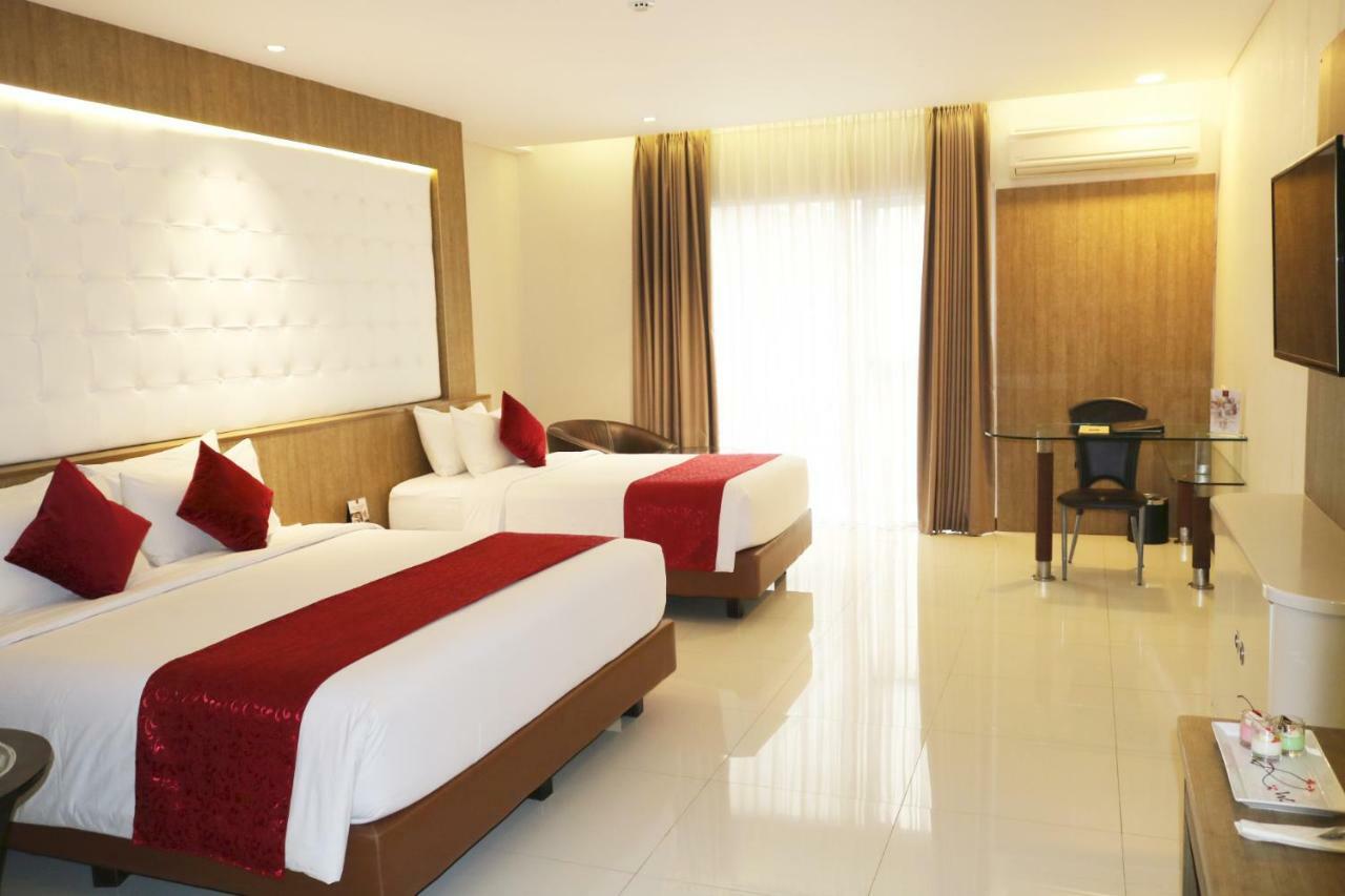 West Point Hotel Бандунг Екстериор снимка